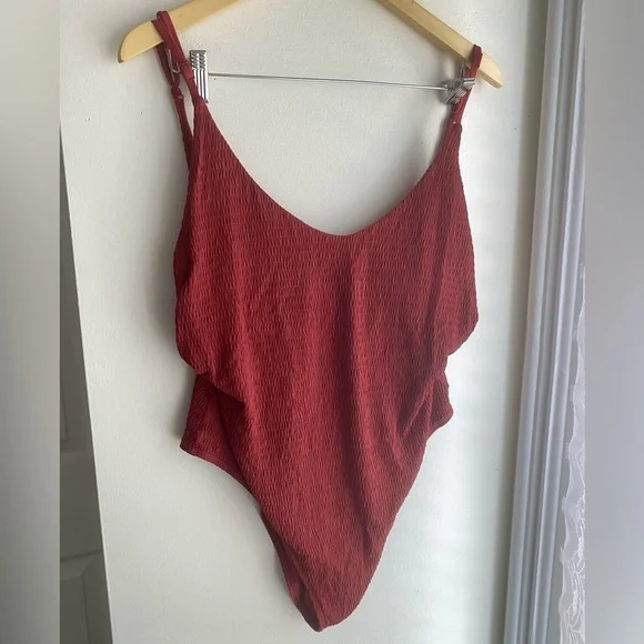 Aerie Cheeky Brick Red Ribbed One Piece Swimsuit Sexy High Cut Smocked Size XL - Picture 1 of 6